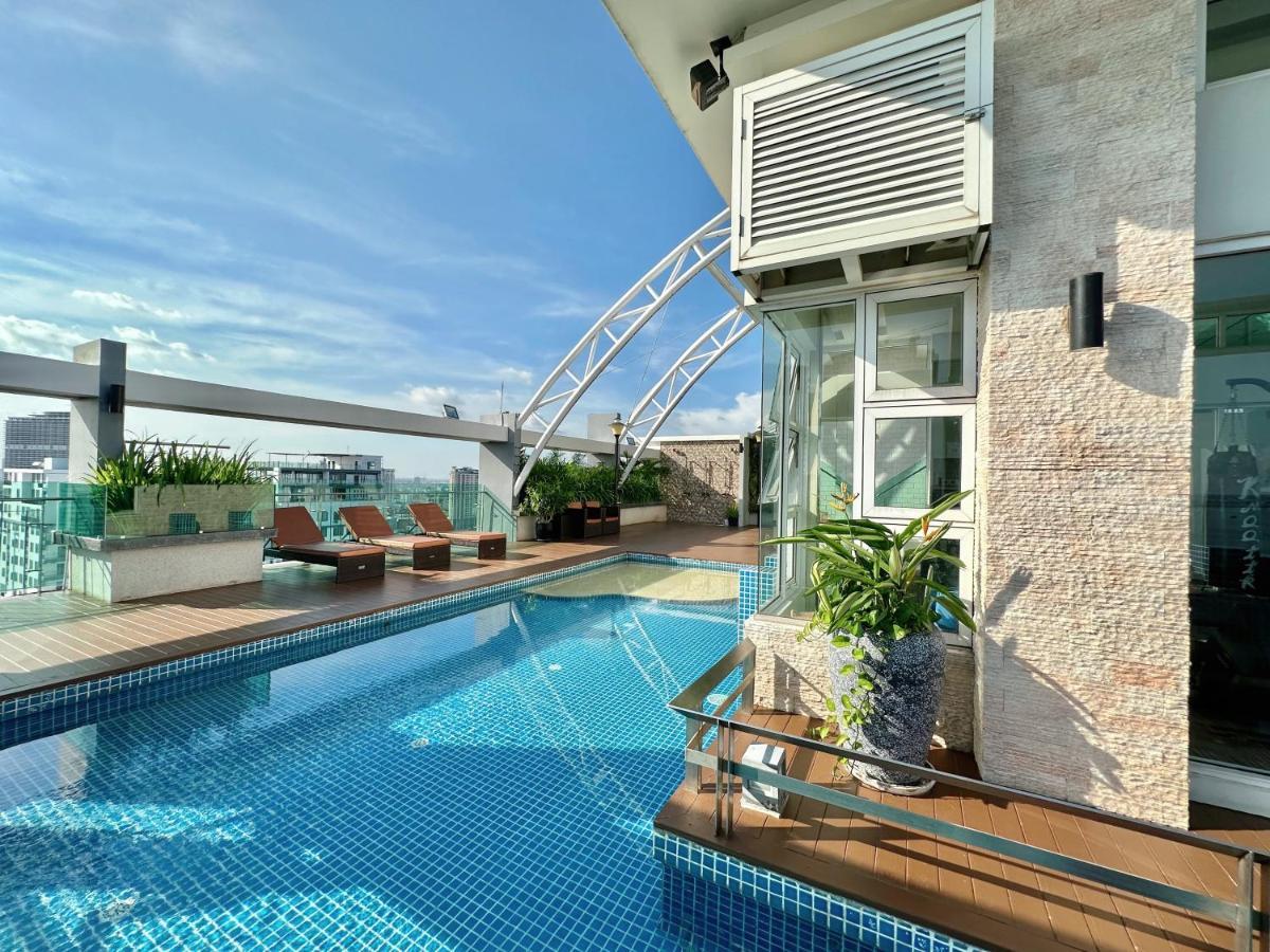 Infinity 28 Hotel And Residence Phnom Penh Exterior foto